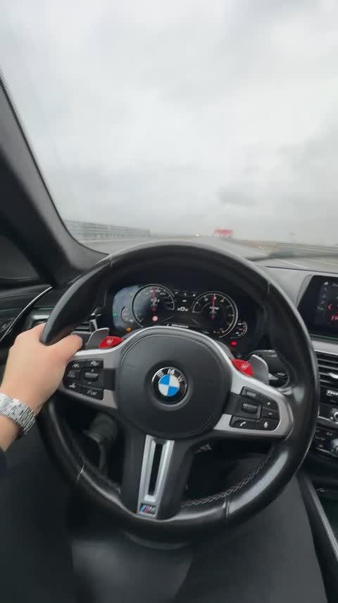 Za kierownicą BMW M